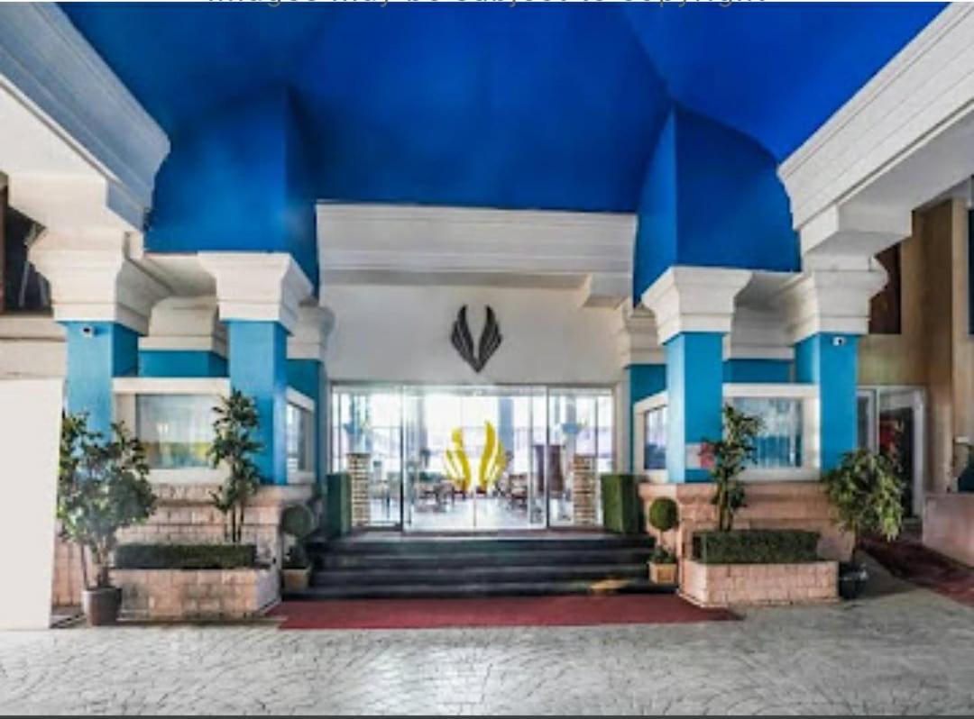 Royal Palms Hotel Mumbai Exterior photo
